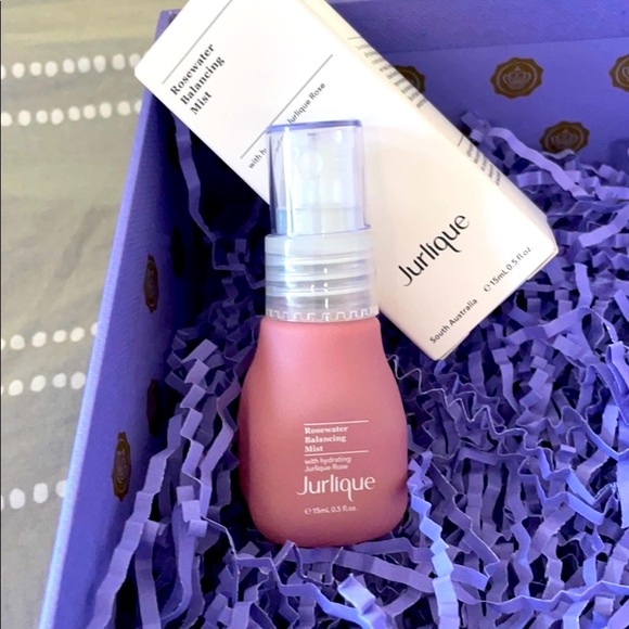 Jurlique Rosewater Balancing Mist - Picture 6 of 8